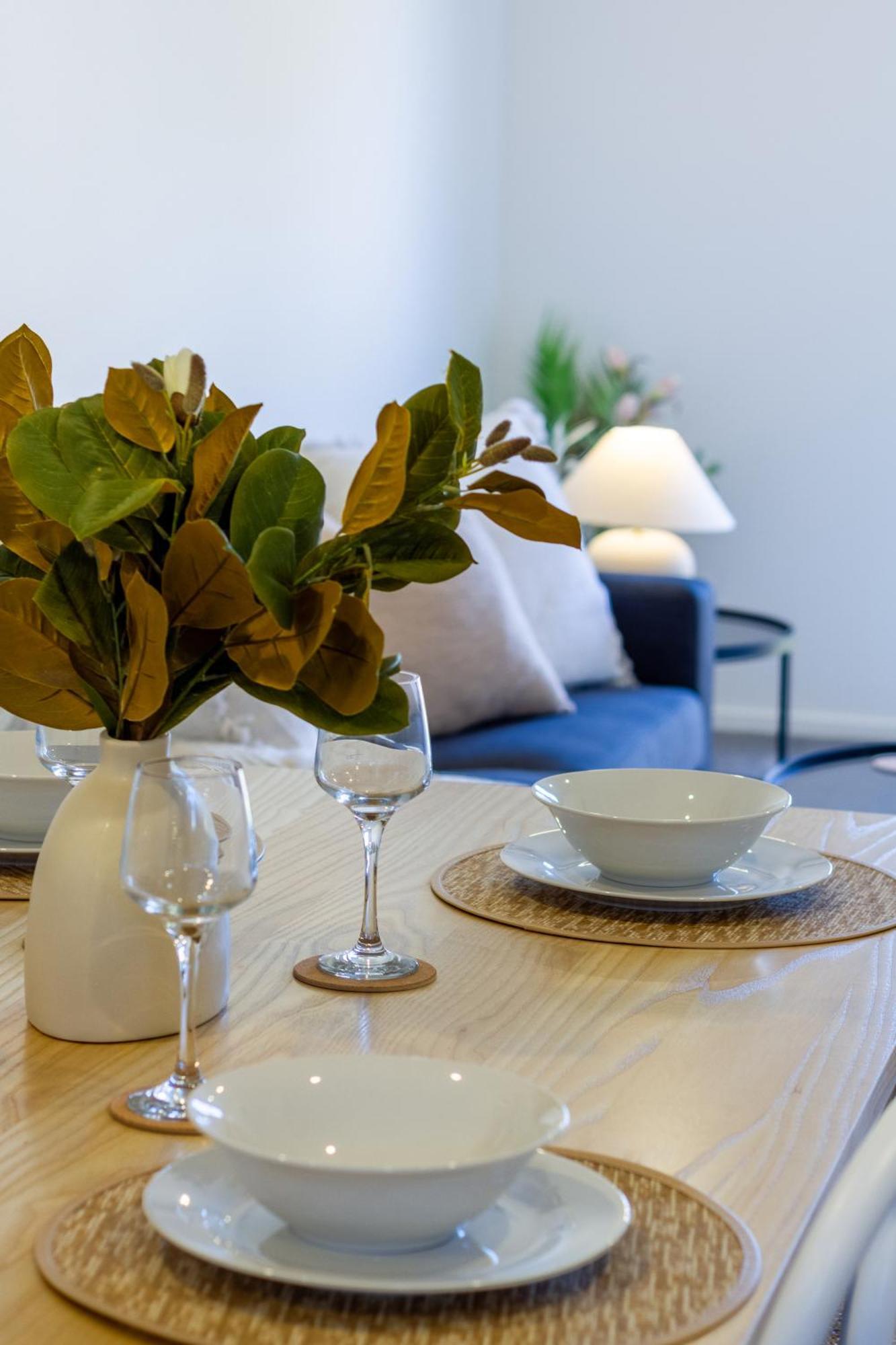 Appartamento Chic 2-Bed Gem: Trust Arena Proximity - West Akl Auckland Esterno foto